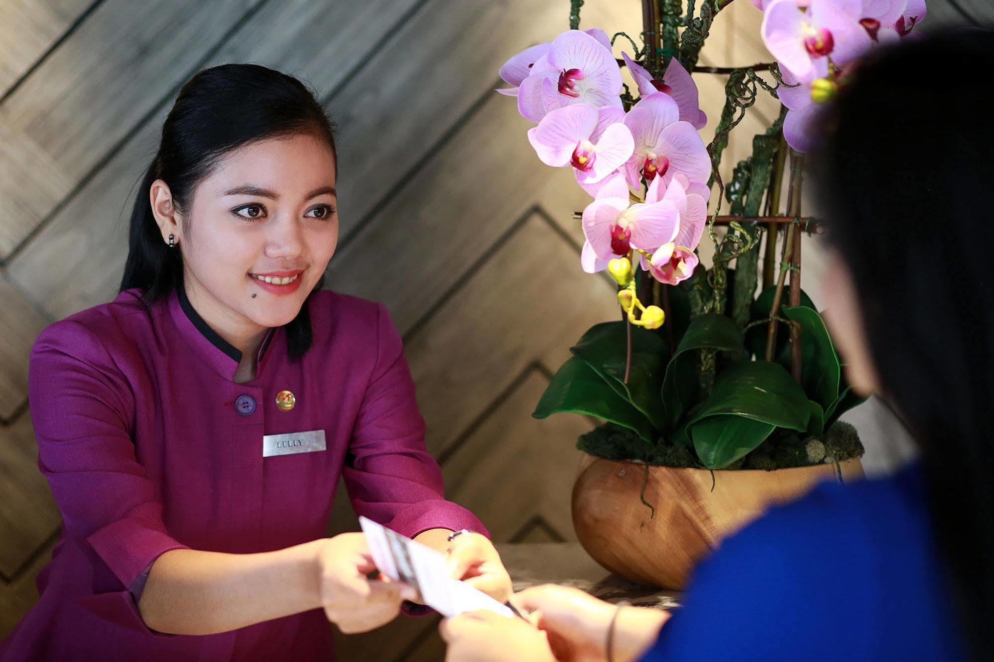 Swiss-Belinn Simatupang Jacarta Exterior foto